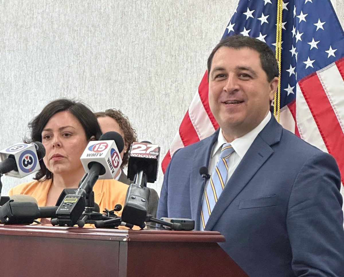 SUPREME CUT OF WISCONSIN CANULA THE PROHIBITION OF THE ABORTION 176 YEARS OF ANTIQUITY