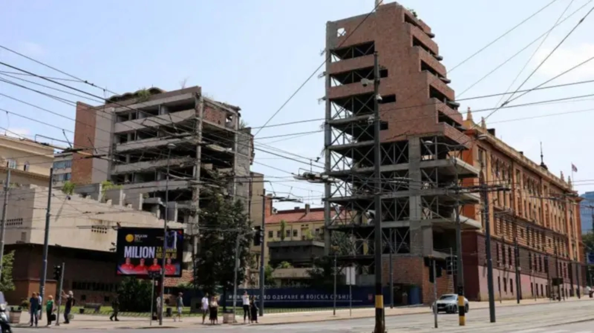 The controversy in Serbia per the construction of a Hotel Trump in a place bombardment per the NATO in 1999