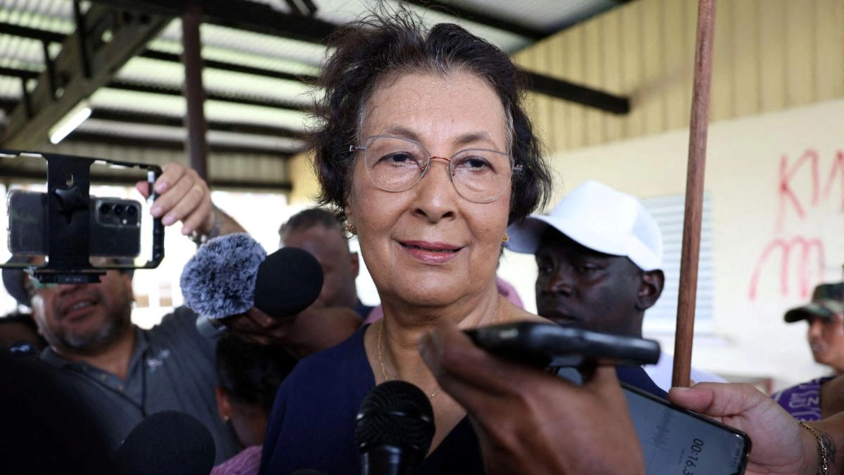 Who is Jennifer Simons the First President of Surinam one of the most poor countries of South America