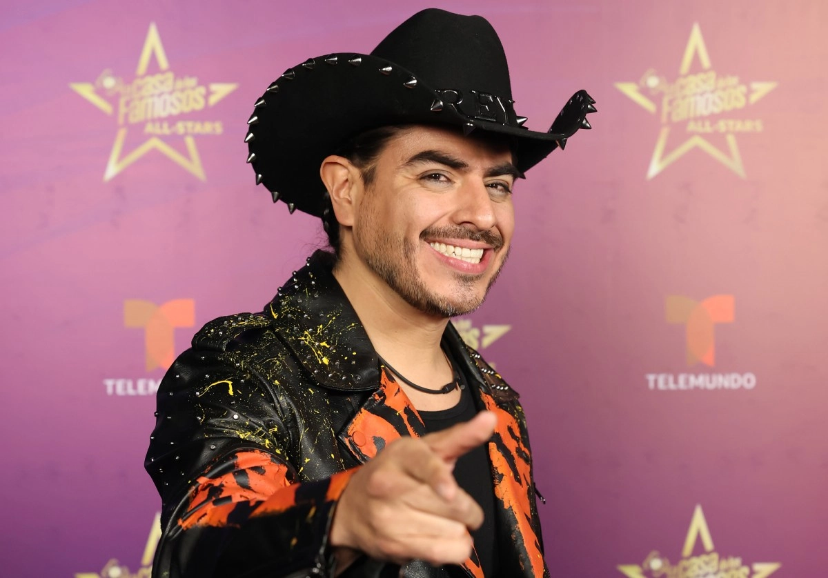 King Grupero says that will limit his friendship with caramel a lo private due to the  haters 