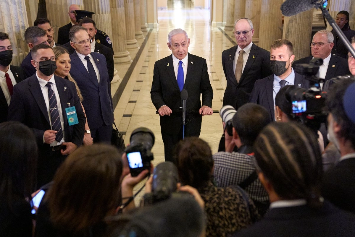 The first Israeli minister Benjamin Netanyahu se gathers with leaders of the congress
