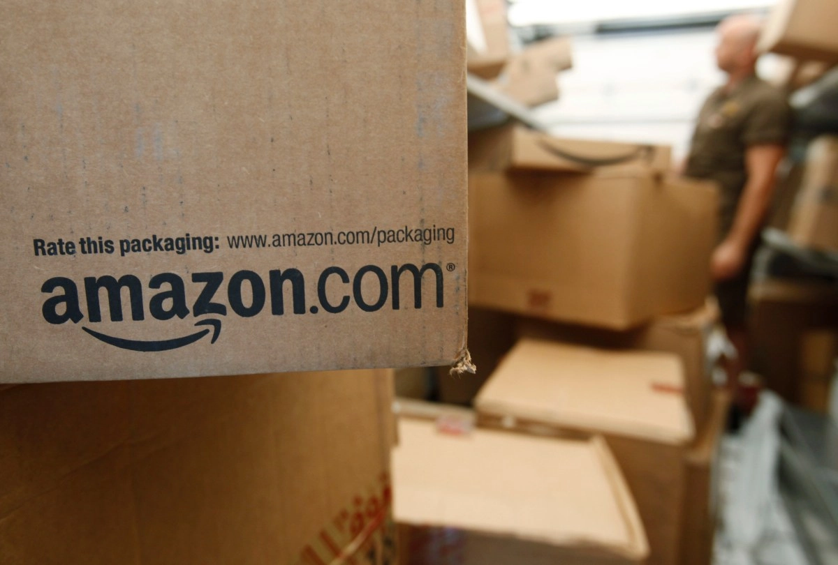 Woman of California receives packages of Amazon per error  for more of a year