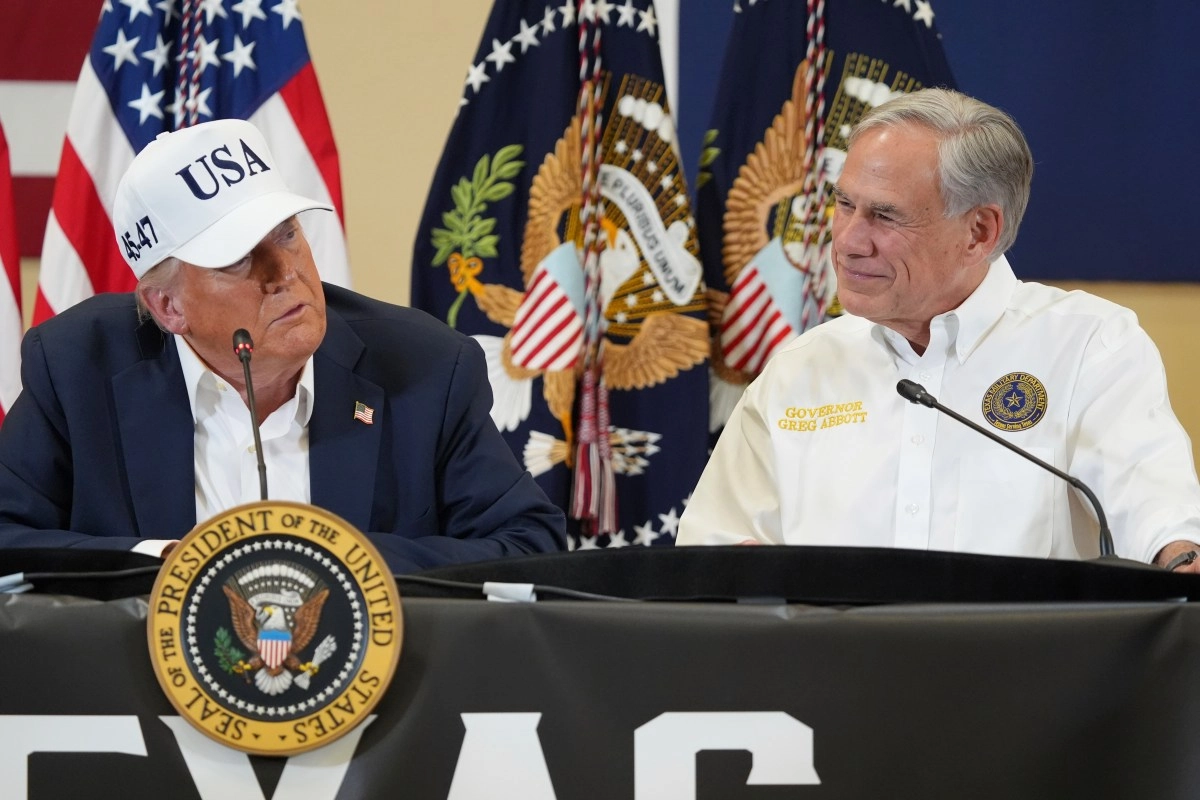 Trump defends answer to the floods in texas in visit to the zone of the disaster