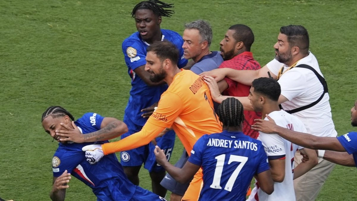 Luis Enrique starred fight after final of the World Clubs