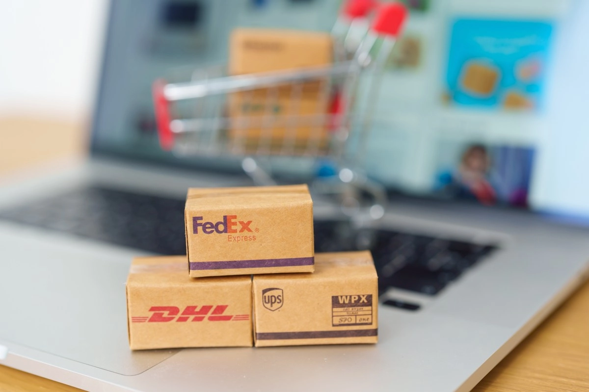 Care Thus operate the messages false that are pass by ups and fedex to hack you