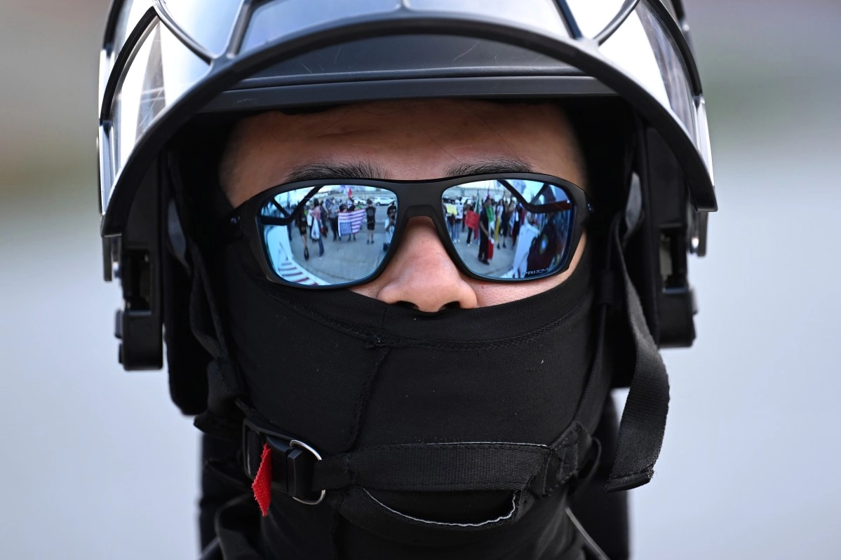 Colorado Se sum to coalition that asks prohibit use of masks per agents of Ice during arrests