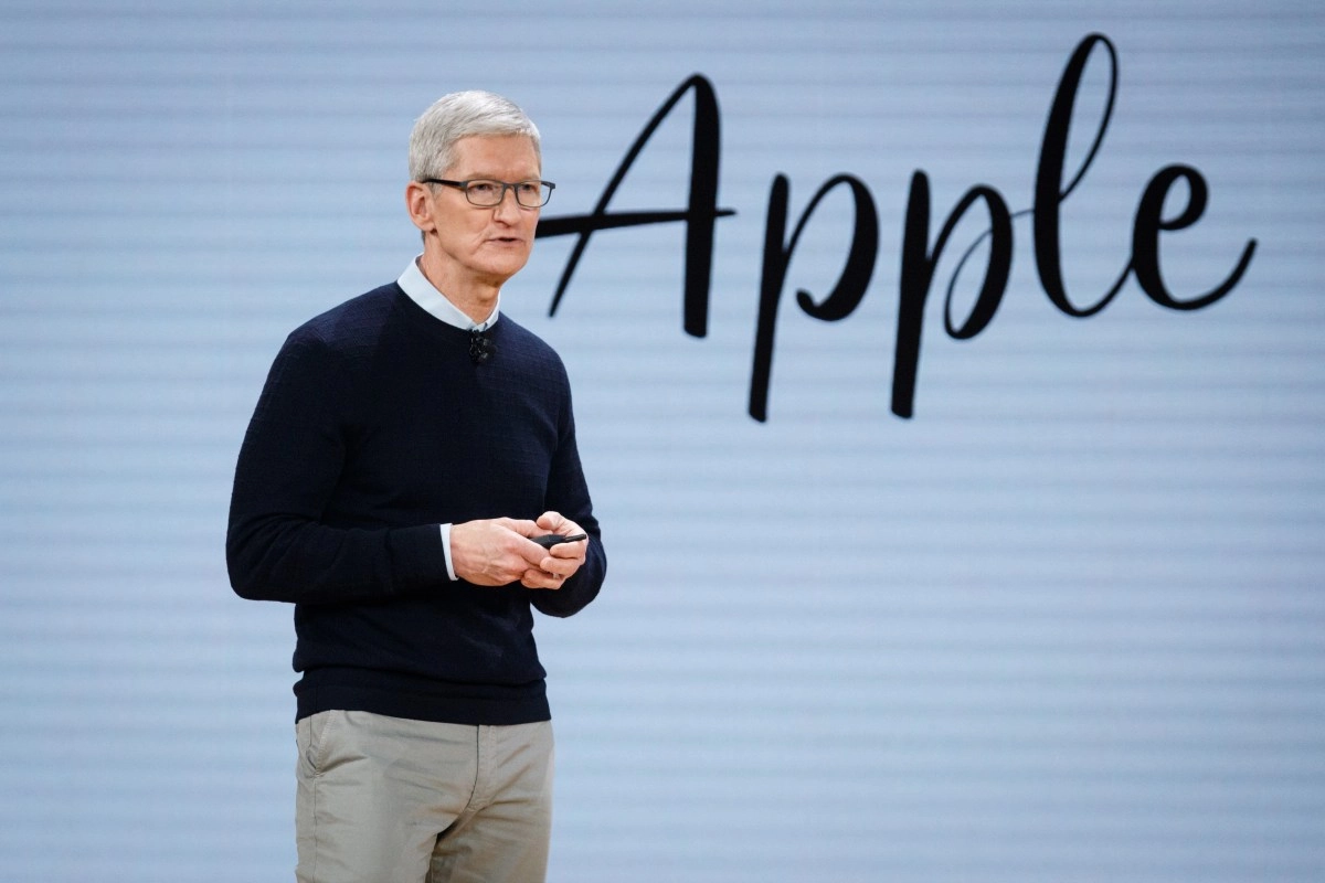 Tim Cook revealed how much money loses Apple by the war of tariffs with China