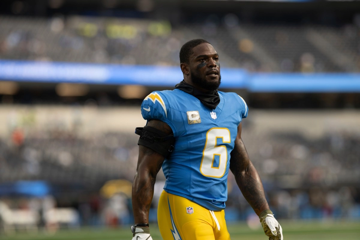 Denzel Perryman LineBacker of Los Chargers arrested per possession of weapons in California