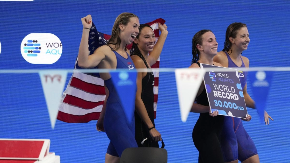 EE UU Establish World Record in Relay Combined Female in Singapore