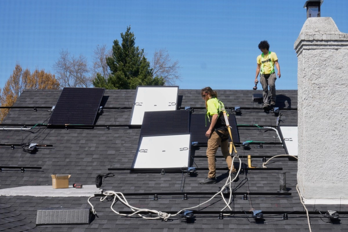 Warn that cut EPA al program  solar for all  put at risk to American