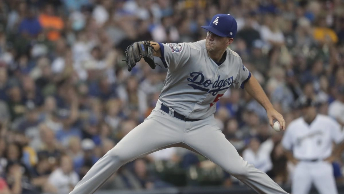 Alex Wood Exlanzador of Los Dodgers announced his retirement