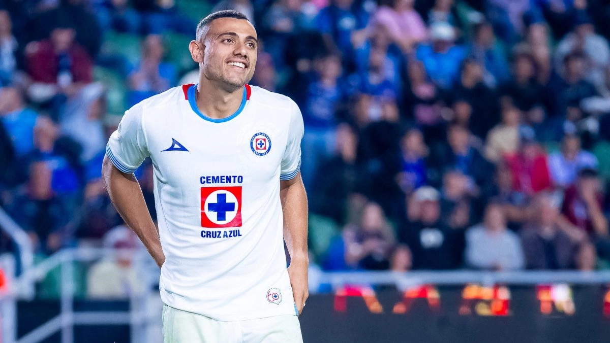 Cruz Azul Leave go a giakoumakis a greece y se remain with  bull  Fernndez