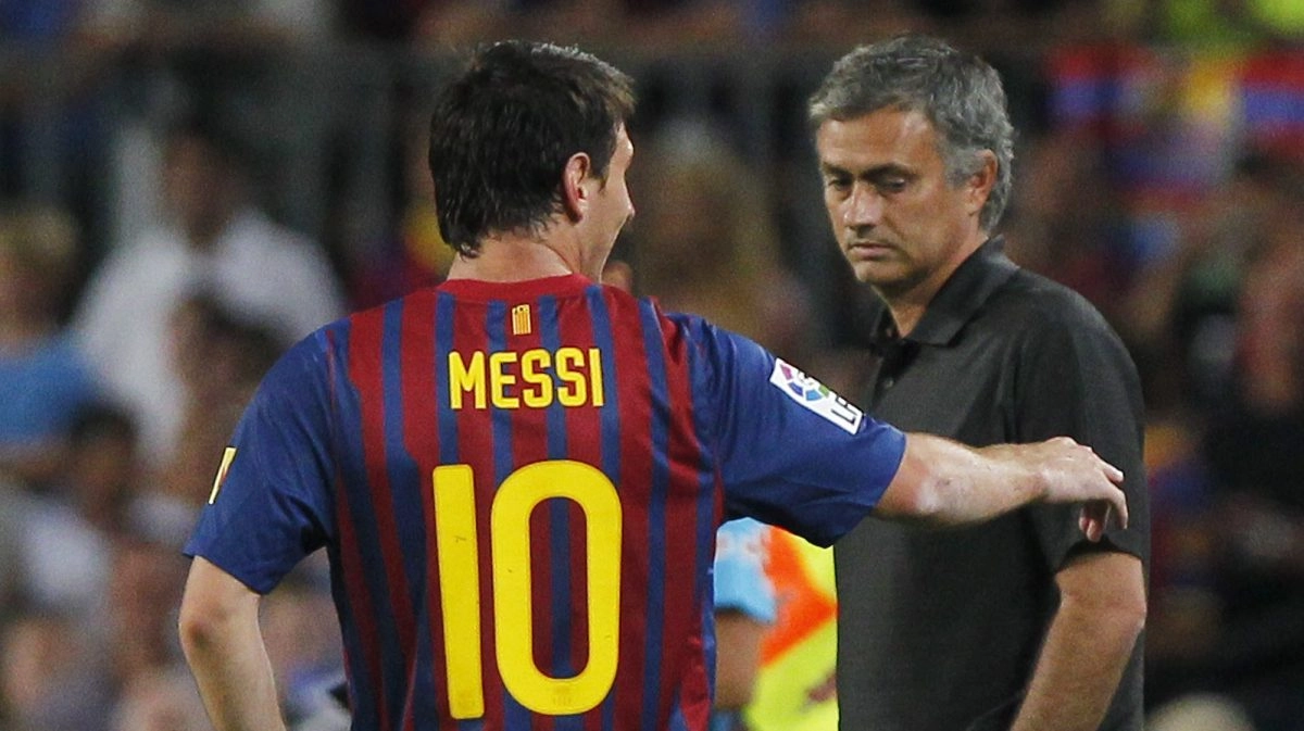 Jos Mourinho believes that Lionel Messi is the player that more taught him