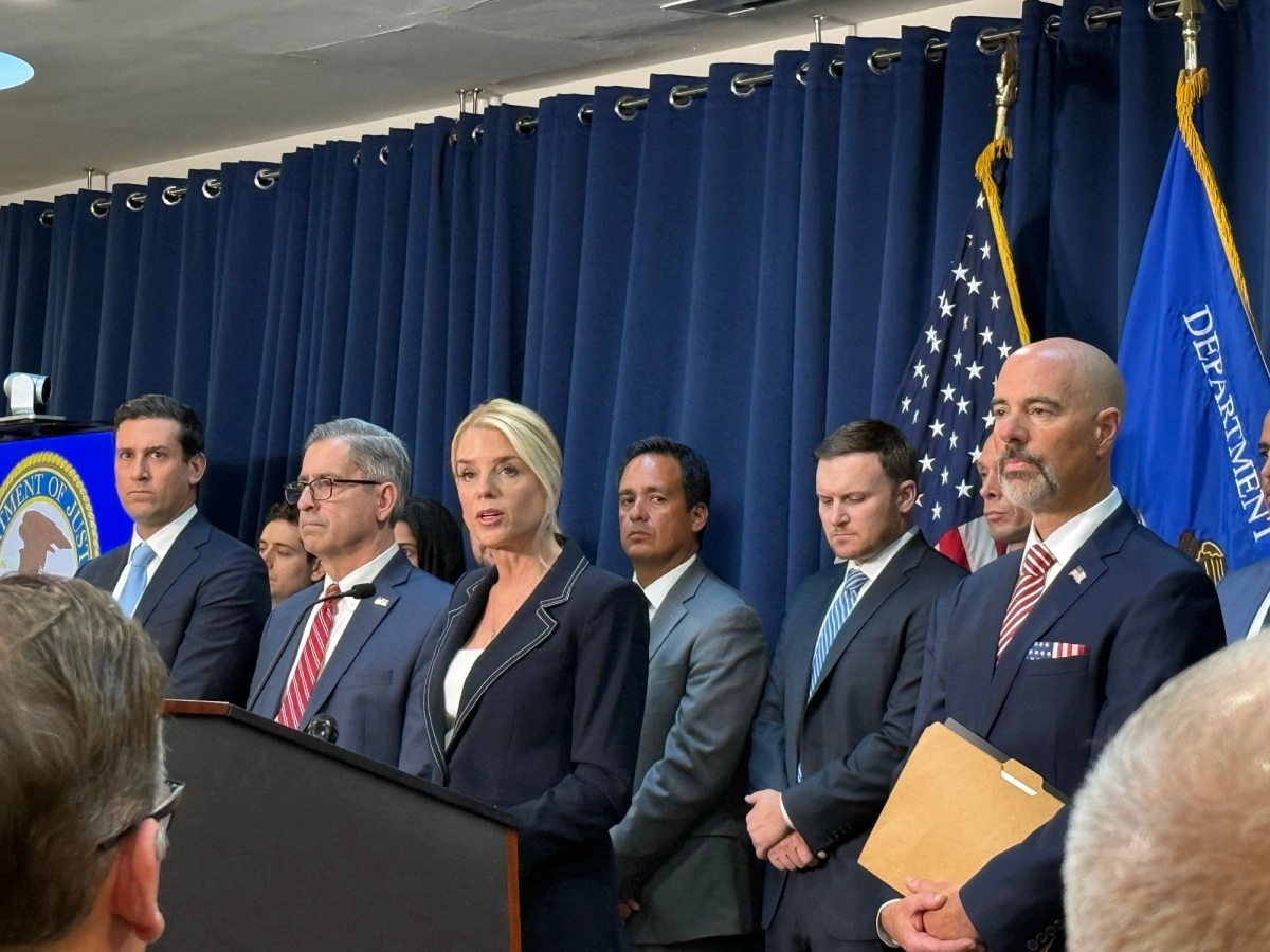 Prosecutor PAM Bondi evade Explain how it stopped a  the May  Zambada but thanks collaboration with Mexico