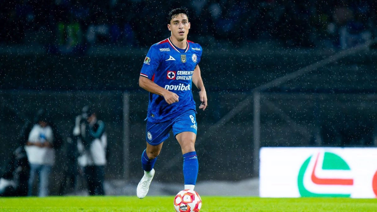 Lorenzo Faravelli renew a year more with the cross blue Lorenzo Faravelli renew a year more with the cross blue