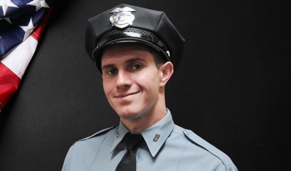 Dies a young official of kansas after being attack intentionally during a persecution