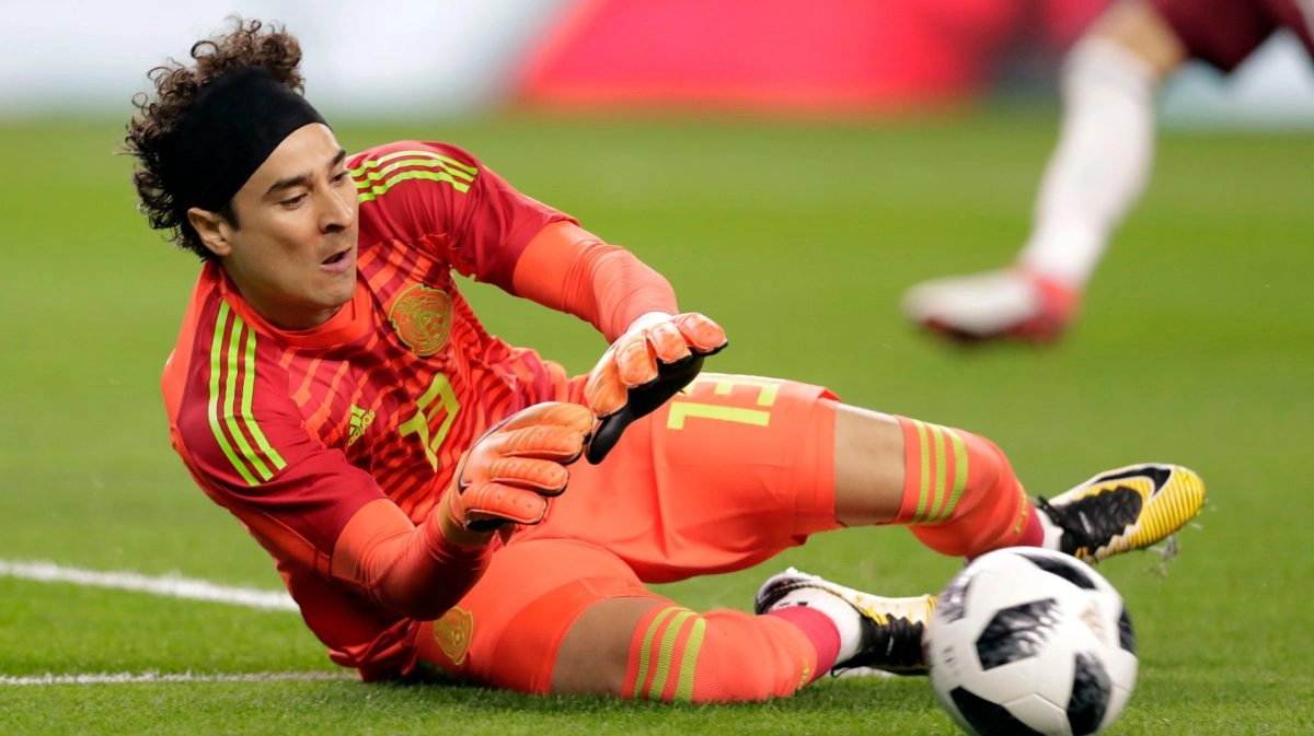 Memo Ochoa with the time on against play in the league mx