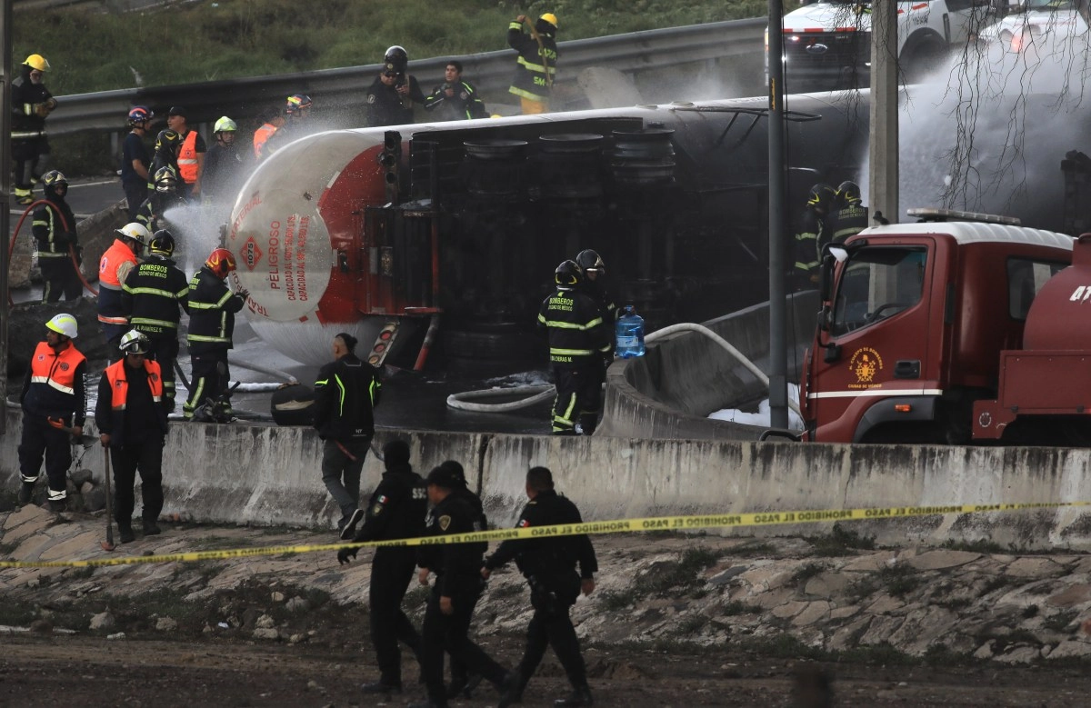 Tragedy in Mexico infernal explosion of truck of gas leave 57 injured