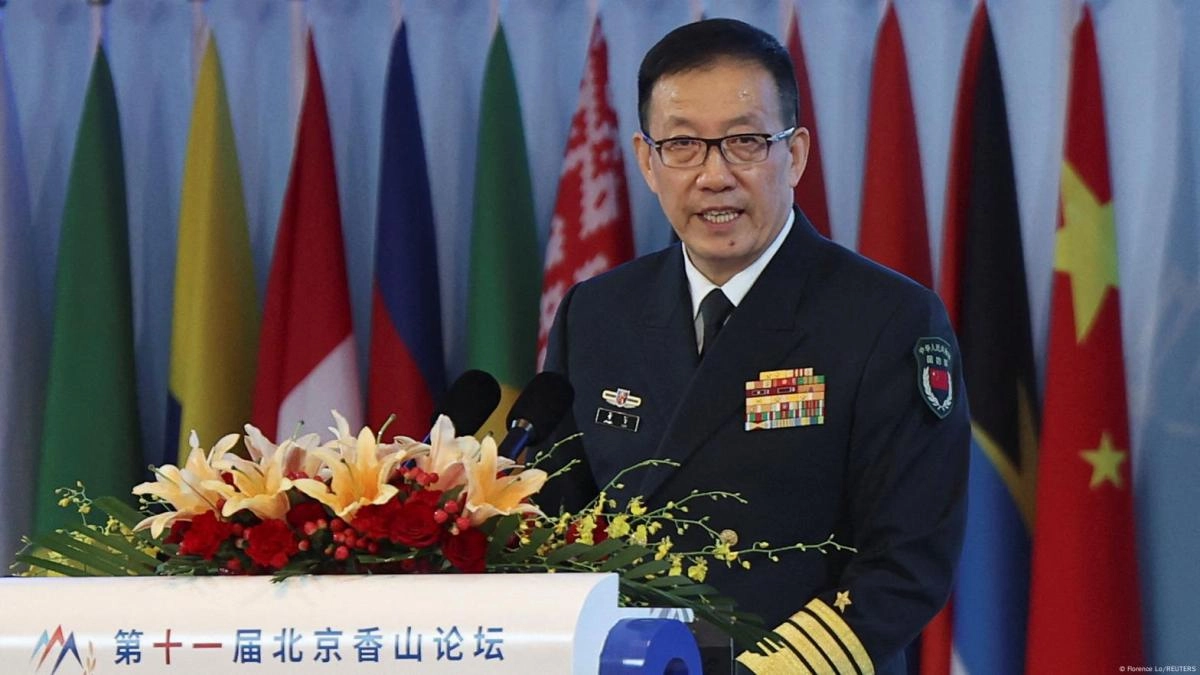 In medium of threats warlike China and USA search lower tensions geopolitics