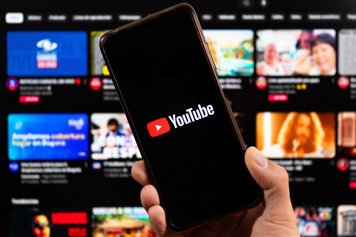 Discover that youtube edita videos with ia without consent of the creators