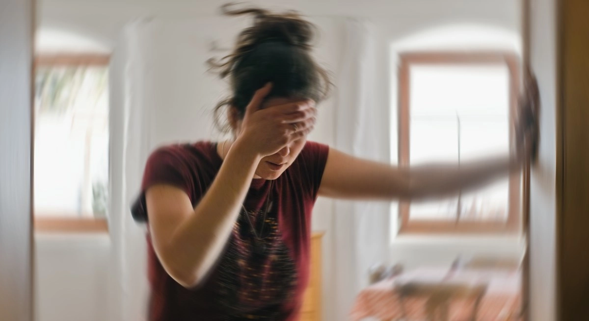 Follow these 9 tips to control the migraine