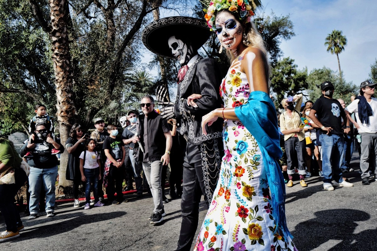 Long Beach Cancela Parade of the day of the dead by raids of immigration
