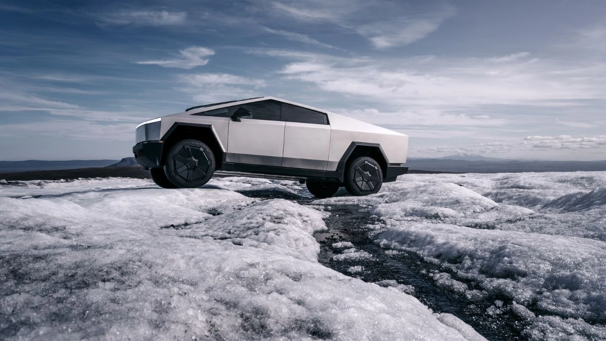 The cybertruck of a motor disappears of the  tesla catalog