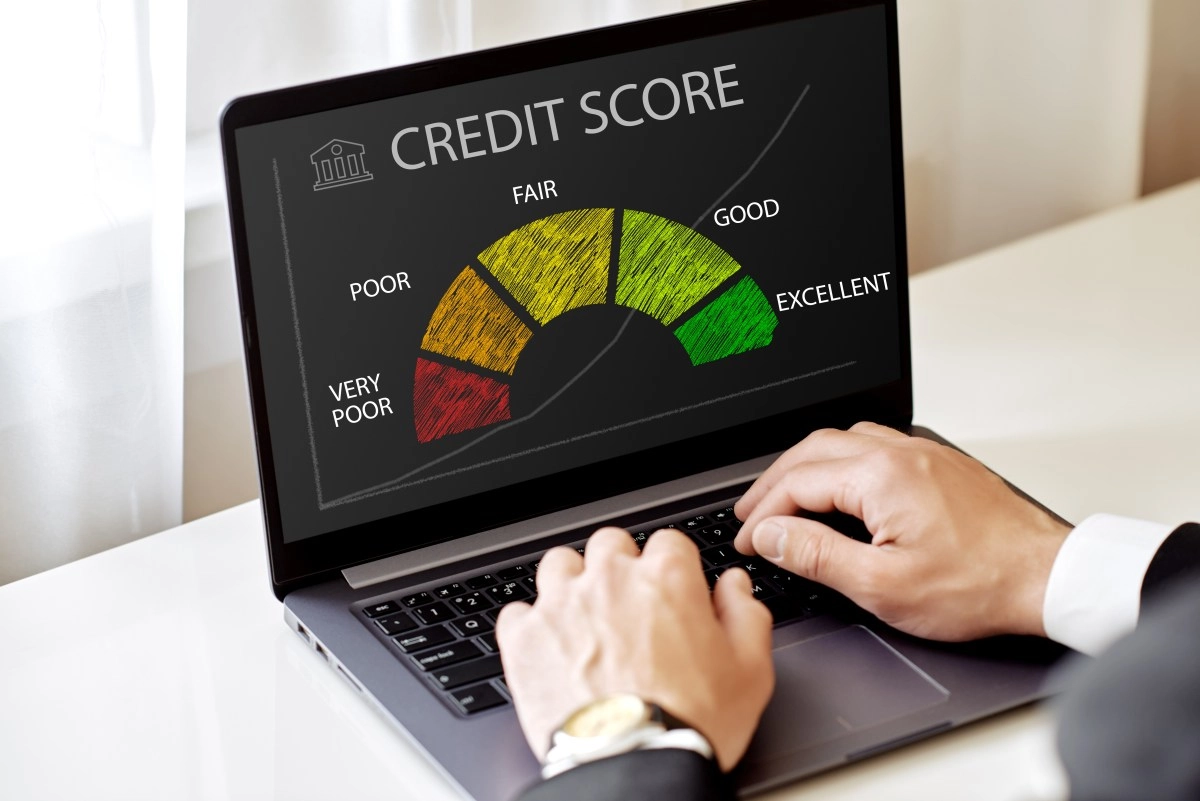 The  credit score Fico average fell in 2025 what means