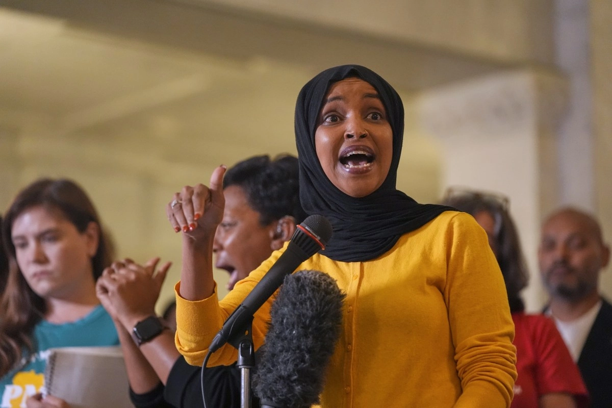 Trump expls against Democrat Ilhan Omar after criticize charlie Kirk