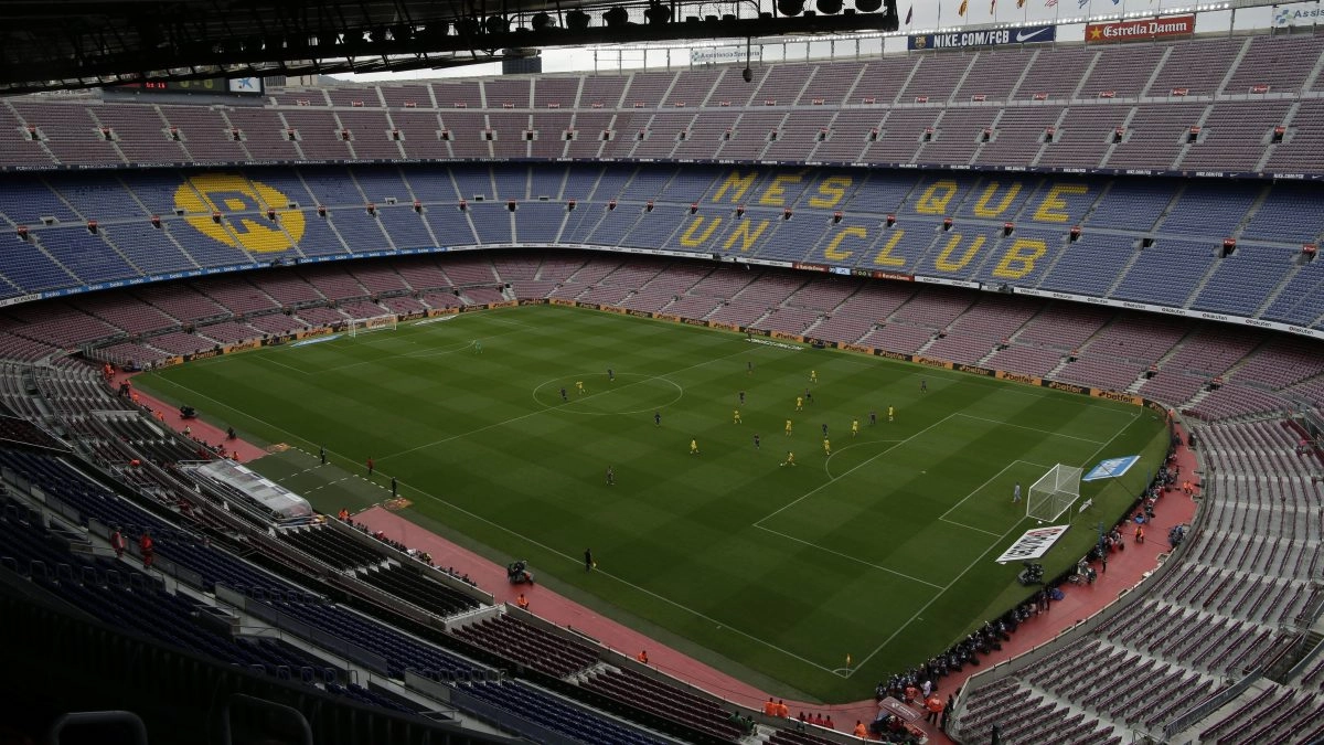 UEFA NO DA PERMIT A BARCELONA PLAY CHAMPIONS IN THE CAMP NOU