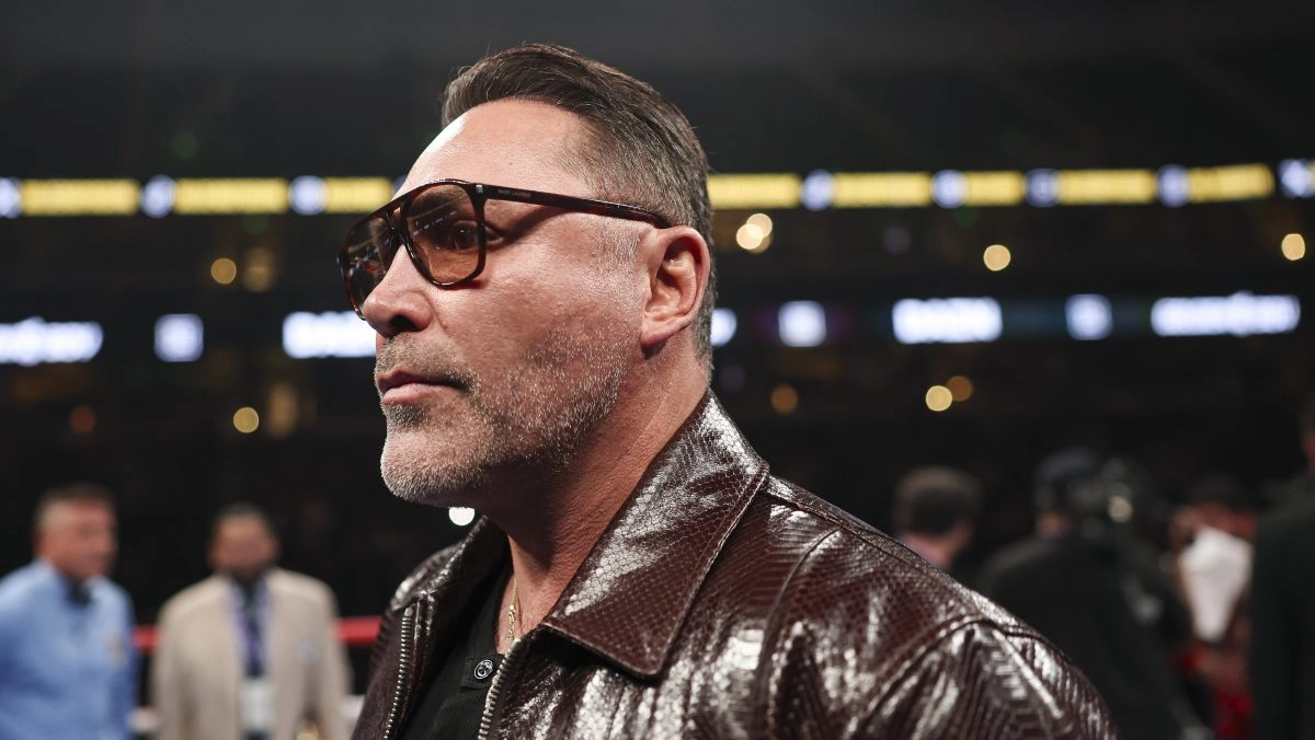 scar de La Hoya Canelo must choose opponents adequate for him