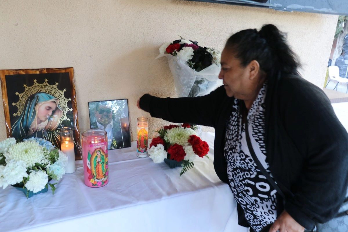 Family Mexican cries the death of ismael ayala uribe of 39 years while was under custody of ICE
