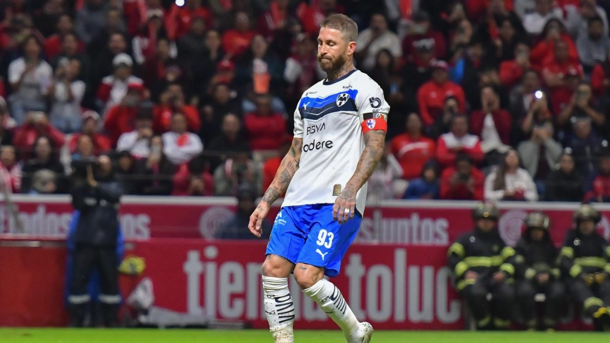 Superbia of Sergio Ramos O success of Antonio    Mohamed in the penalty failed vs toluca