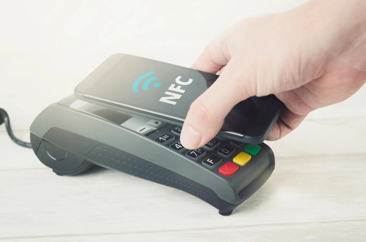 How is the new new scam  ghost tapping  touch ghost