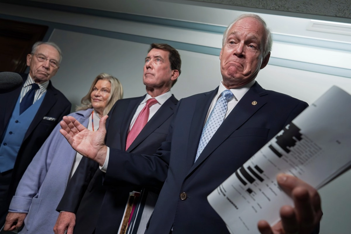 Democrats and Republicans failure in agreement and the closure government continues