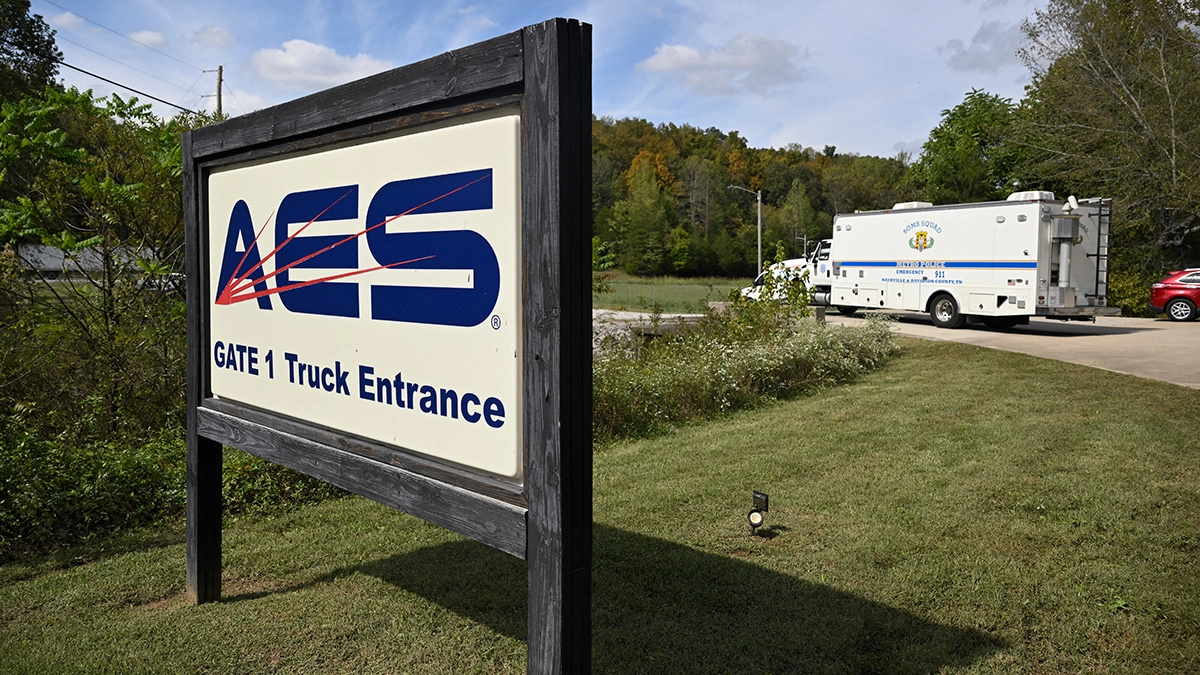 Explosion in Tennessee factory leaves several dead and missing persons