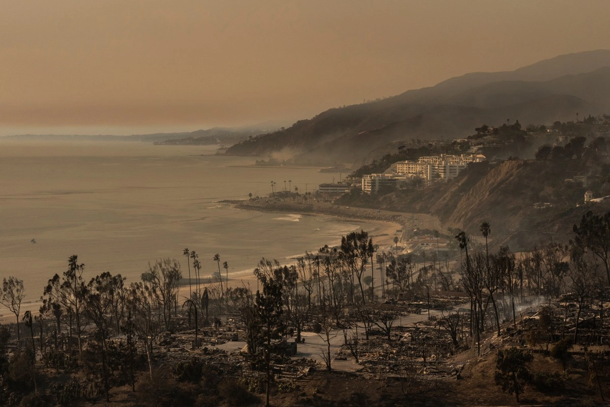 Evacuation warnings in effect in Los Angeles