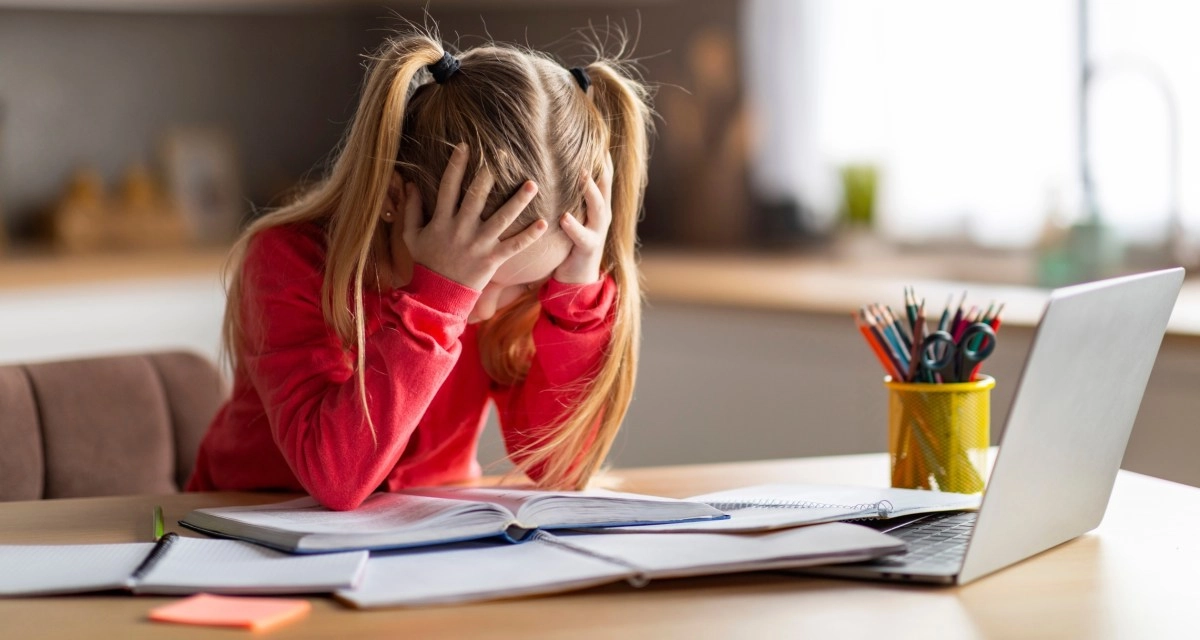 Children immersed in social networks obtain worse results on reading and memory tests