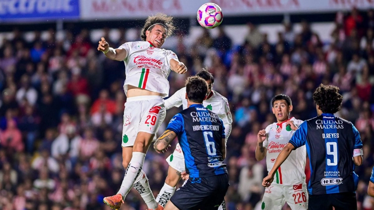 Chivas left its victory streak in Quertaro by falling 10