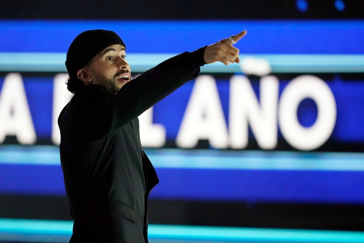 Live  Follow the minute by minute of the Billboard Latin Music Awards