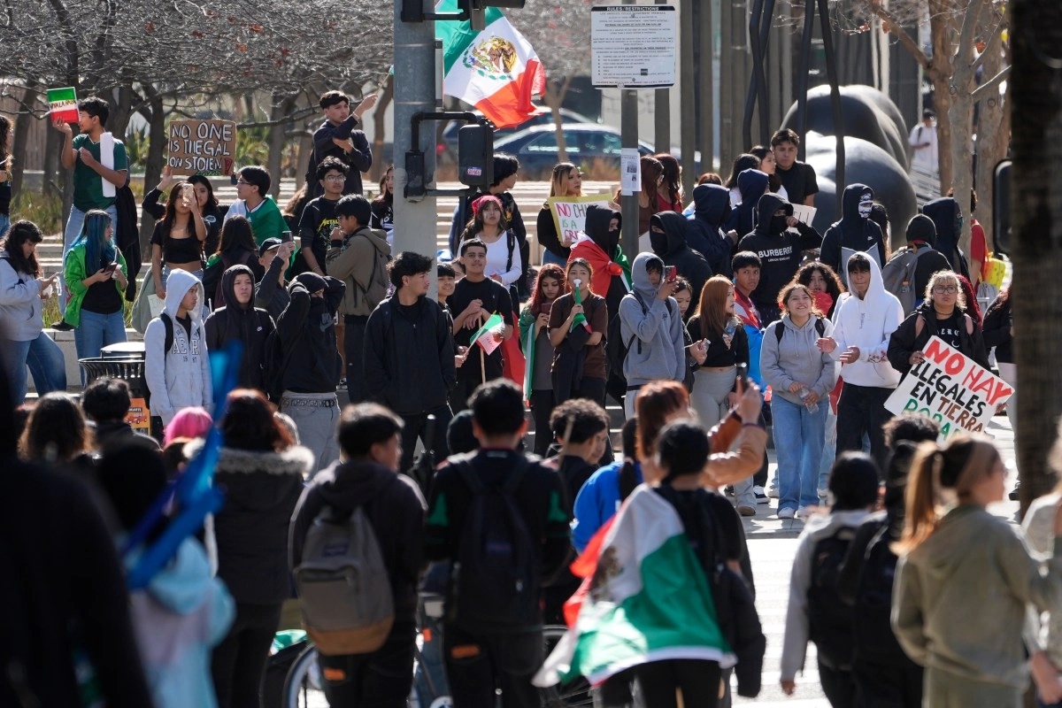 Pastor claims that a CBP agent hit him in the face with a projectile during a protest