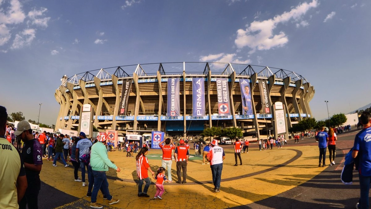 The Azteca Stadium continues to advance at forced speeds in its remodeling