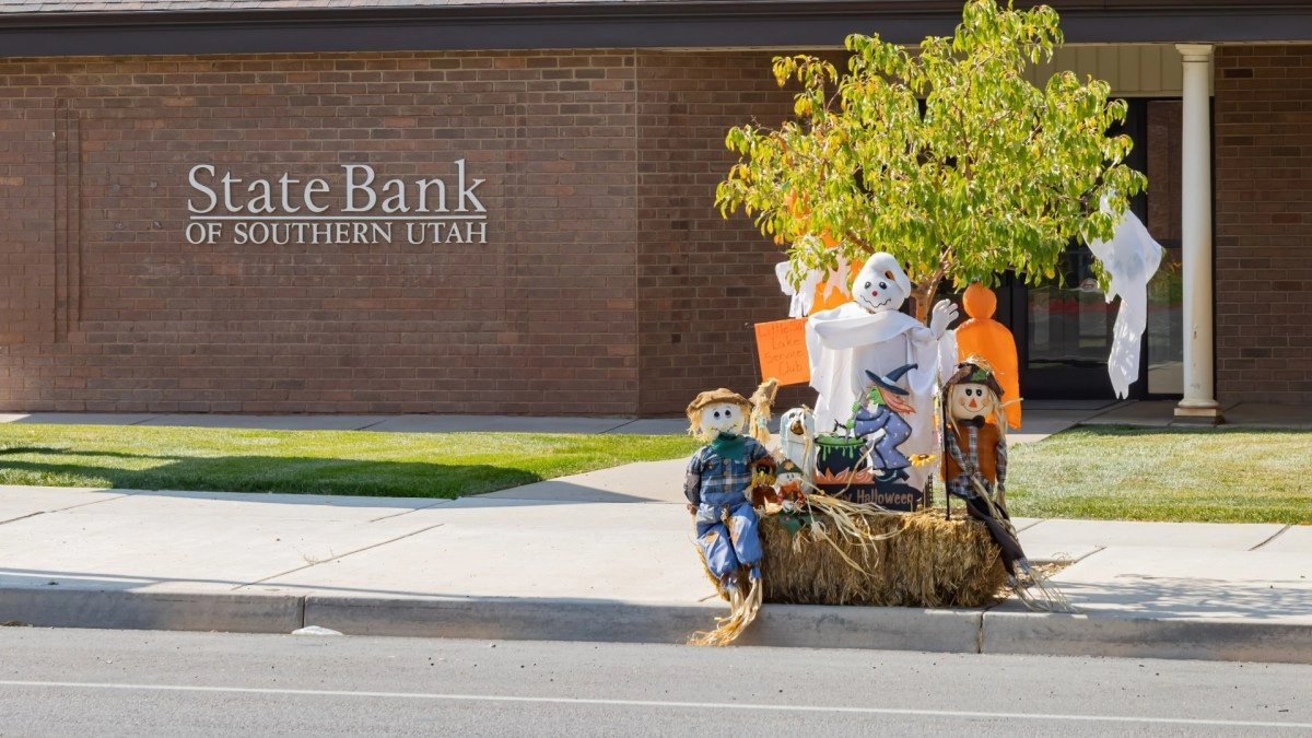 Halloween 2025 Will banks and postal service open this October 31st Halloween 2025 Will banks and postal service open this October 31st