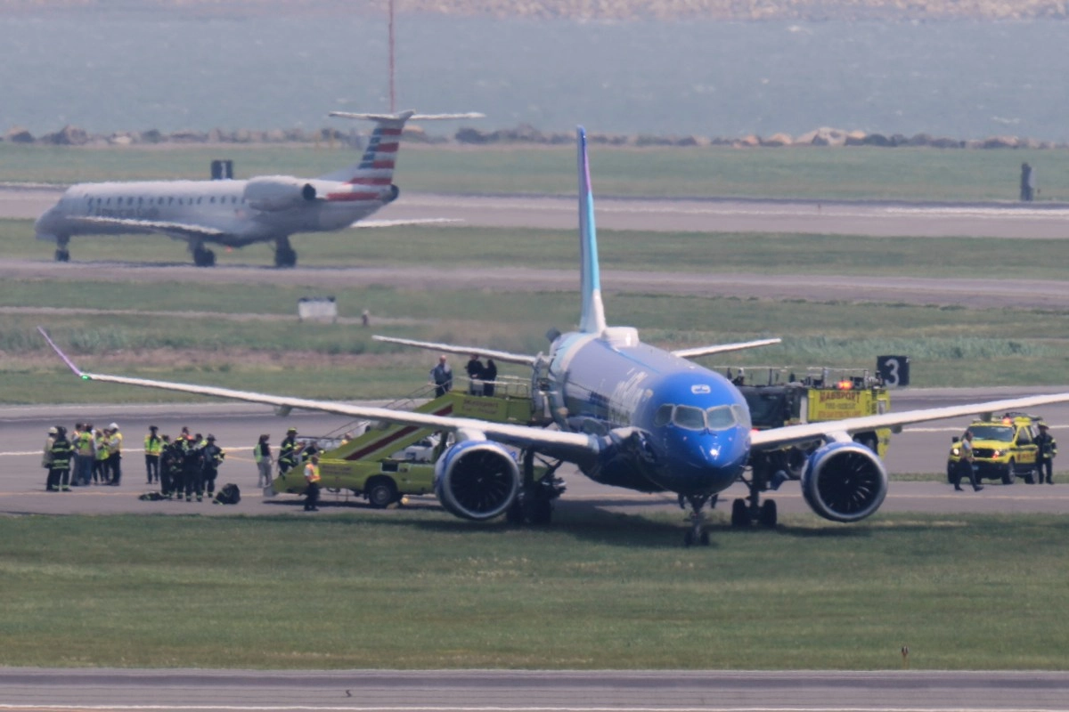 JetBlue plane emergency landing in Florida leaves several passengers injured