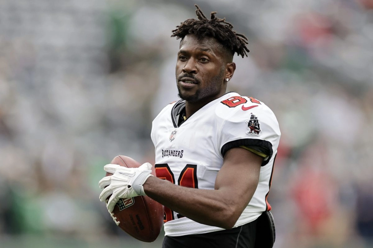 Antonio Brown former NFL star was arrested and extradited for attempted murder