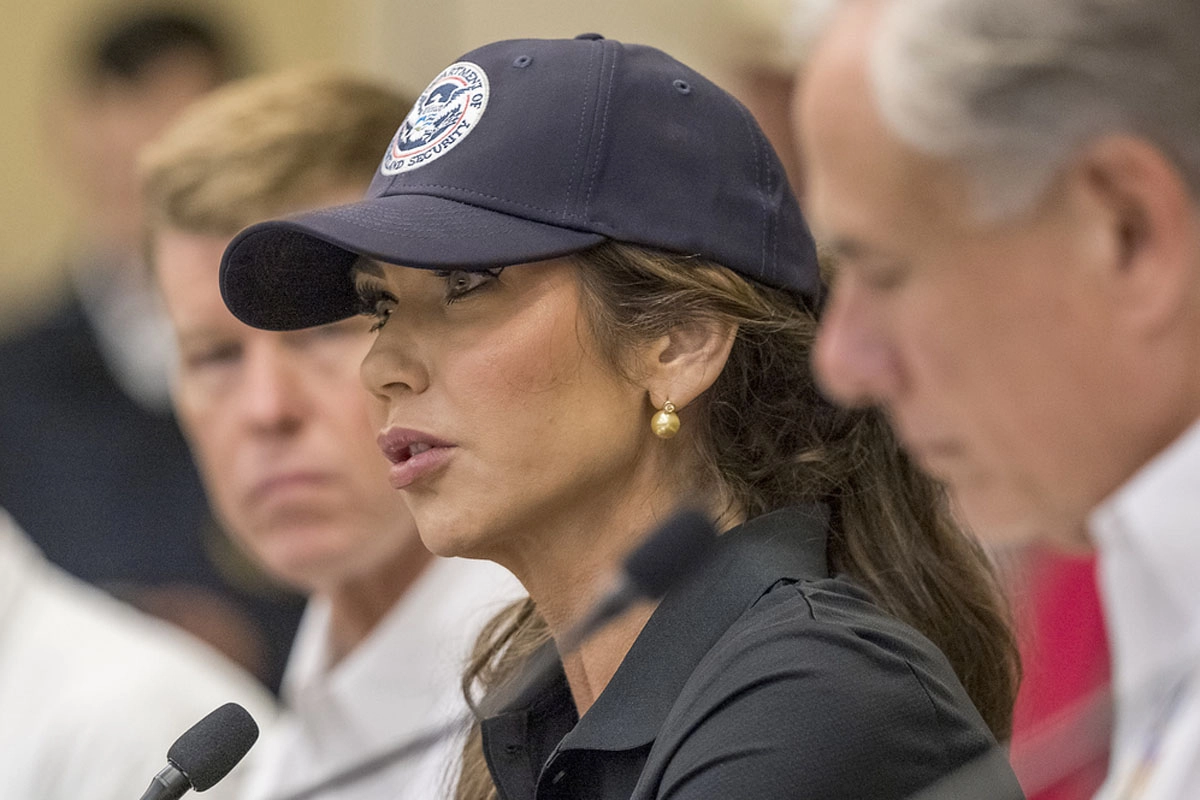 Kristi Noem ensures that there are 200000 applications from interested in becoming ICE agents