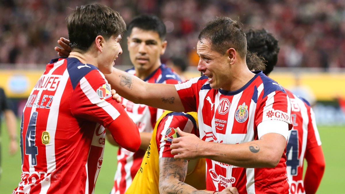 La Hormiga caresses the scoring title and Chicharito would have scored his last goal in a chivas rout
