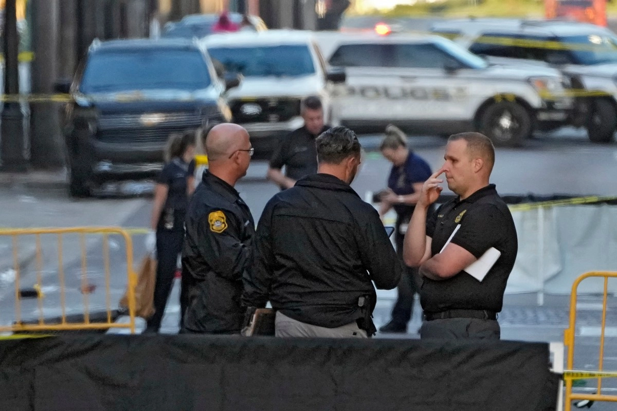 Four dead and 11 injured after highspeed vehicle crash in Tampa
