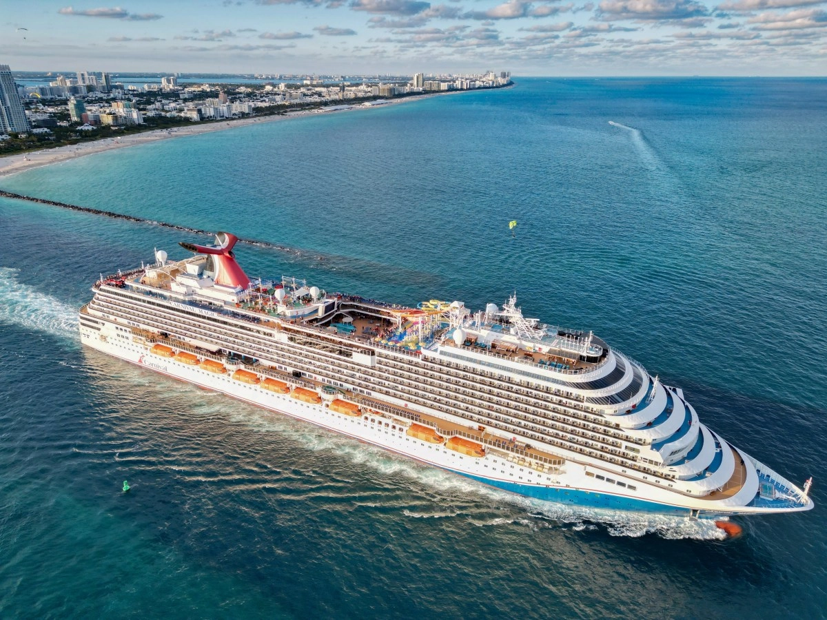 Passenger who died on the Carnival cruise ship identified she was 18 years old and was a high school student