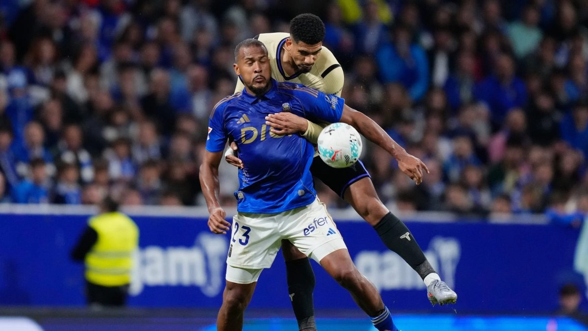 Real Oviedo donates balls in El Salvador and closes agreement to train technicians in the country